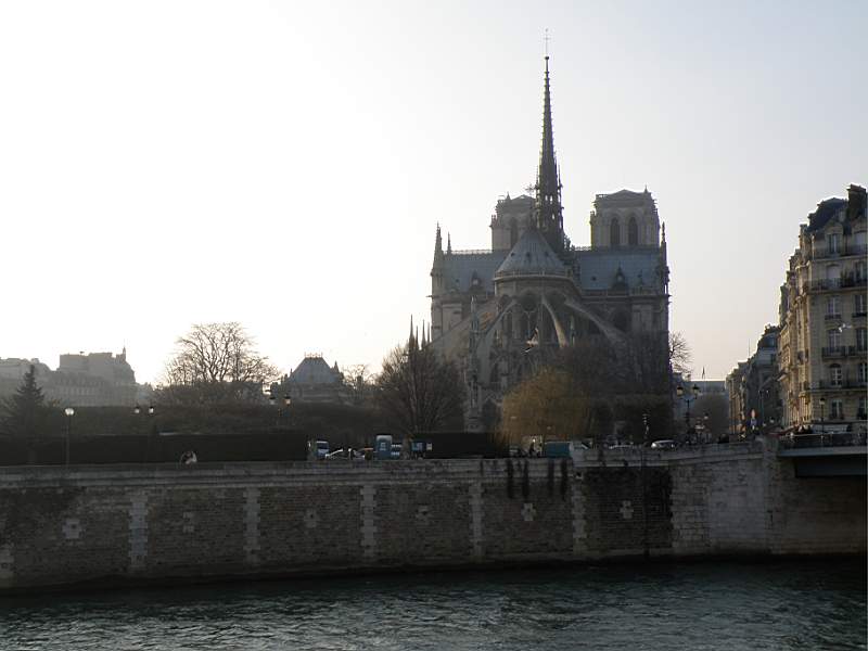 P3031223-c.jpg
